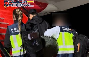La Policia Nacional expulsa a Bolívia un pres del Puig de les Basses que va assassinar la dona