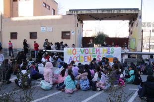 Tallen l'accés a l'escola Àgora de Girona després d'un segon atropellament