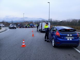 Denuncien sis conductors drogats i 160 més per excés de velocitat en un control a Sant Ferriol