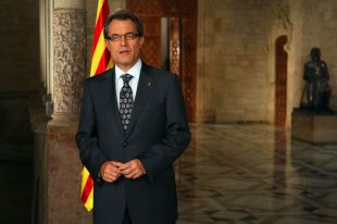 Mas diu que les amenaces a l'autogovern i a la llengua 'no seran innòcues' en la relació amb Espanya 