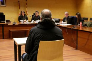 El funcionari de Caldes que es va embutxacar més de 40.000 euros pacta 1 any de presó