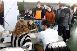 El 100% d'estudiants del sector industrial al Narcís Xifra de Girona troben feina