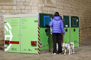 Girona col·loca una àrea temporal més amb contenidors per recollir residus al Barri Vell