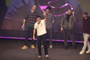 Oques Grasses triomfa amb quatre premis a la nit dels Enderrock