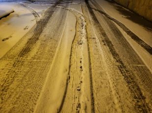 La neu provoca afectacions viàries en diverses carreteres