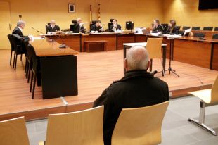 Un avi confessa que va abusar sexualment de la neta de 9 anys durant tres estius a Pals