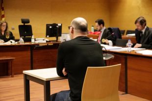 Jutgen l'administrador d'una comunitat de veïns de Girona acusat d'embutxacar-se més de 86.000 euros