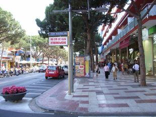 Persones de més de setanta nacionalitats diferents viuen a Castell-Platja d'Aro