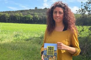 Una empordanesa recull 101 refugis catalans en una guia