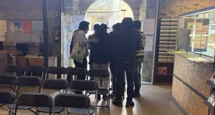 Joves immigrants sensesostre a Girona denuncien ser víctimes de 'fake news'