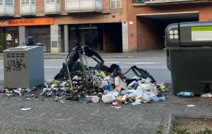 Dos avisos per incendis a contenidors en menys d'una hora a Girona