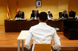 Jutgen un pare acusat de fer tocaments i violar la filla adolescent en un habitatge d'Agullana