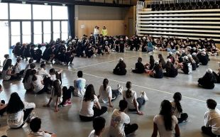 Més de 300 infants participen en la cloenda del projecte Danses Urbanes a l'Escola de Girona