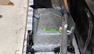Detingut a la Jonquera amb 37 quilos de droga amagats en una furgoneta