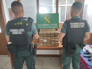 Detingut un home a Garrigàs amb 46,5 quilos d’haixix amagats al maleter del vehicle