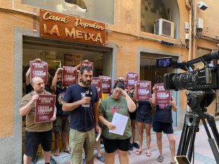 Multen amb 700 euros una participant del 8-M a Ripoll