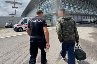 Expulsen quatre estrangers que acumulaven diverses detencions per delictes greus a Girona