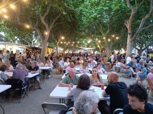 Clou la vuitena Fira del Tap i del Suro de Cassà amb una mitjana del 80% d'ocupació
