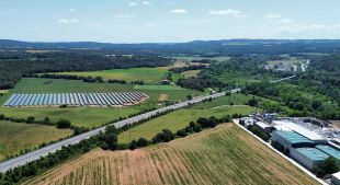 LC Paper de Besalú construeix la planta fotovoltaica d’autoconsum més gran de la demarcació