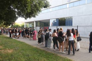 Nervis, cues, dubtes i incerteses, així ha començat el primer dia de selectivitat a Girona