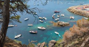 SOS Costa Brava denuncia nous fondejos irregulars de barques d'esbarjo a Llafranc