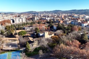 Les escoles Bell-lloc i Les Alzines de Girona es fusionaran en un únic centre diferenciat per sexes