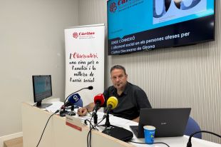 Tres de cada quatre usuaris gironins de Càritas se sent sol i fa ús de les xarxes com a substitut