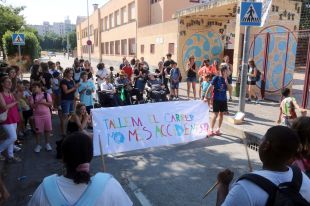 Reclamen de nou la pacificació a l'escola Àgora de Girona després d'un tercer atropellament