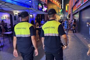 Lloret sanciona tres locals d’oci nocturn per vendre alcohol a menors