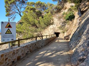 Acaba la primera fase de recuperació del camí de ronda entre Tossa de Mar i cala Morisca