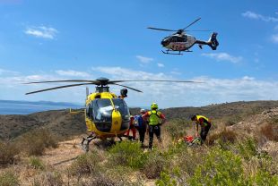 Rescaten amb helicòpter un ciclista ferit a Cala Jóncols