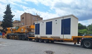 Endesa posa el nou transformador on es va cremar l'anterior a la Font de la Pólvora