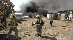 Un ferit en l'incendi a l'exterior d'una granja a Peralada