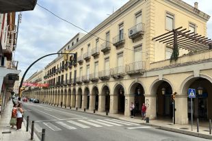 La Bisbal proposa als propietaris cedir l'emblemàtica façana de Les Voltes per rehabilitar-la