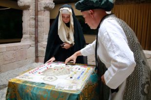 Un joc de taula recrearà la història mil·lenària de Sant Joan de les Abadesses