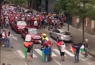 Activistes pro Palestina intenten aturar de nou La Vuelta, avui a Olot
