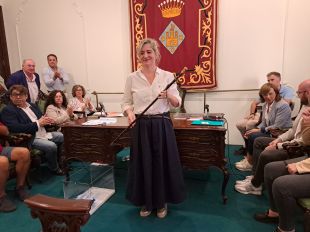 Maria Puig (ERC) pren el relleu de Lluís Puig i és investida nova alcaldessa de Palamós