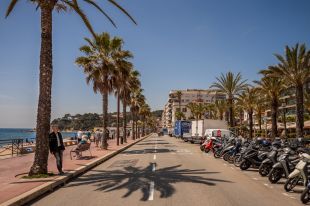 Lloret instal·larà pilones automàtiques per restringir l’accés al passeig marítim