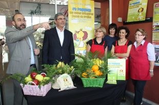 Els comerciants del Mercat del Lleó de Girona regalaran un sarró de fruita per als nadons 