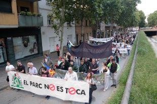 150 persones es manifesten a Girona reclamant una ciutat neta, verda i digna