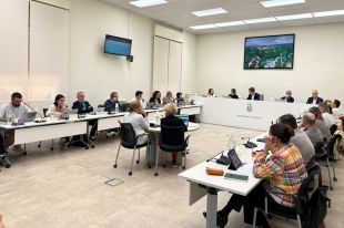 Figueres vol suspendre l'obertura de nous supermercats 24 hores, negocis de menjar ràpid o manicura