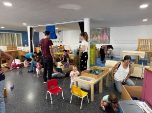 Girona amplia el servei ''En joc'' a tres escoles bressol municipals
