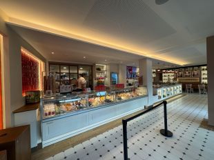 Gelati Dino obre un establiment al centre de Girona