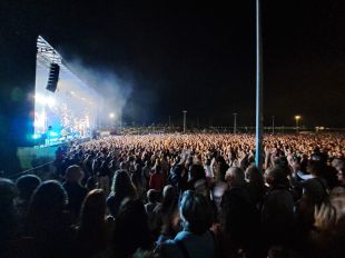 Més de 22.000 persones gaudeixen del concert ''Vespreig Mediterrani'' a Palamós