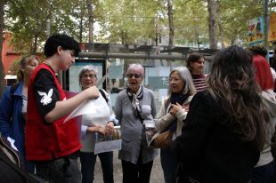 Creu Roja Girona organitza una gimcana per apropar les Fires als usuaris