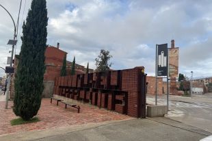 Busquen uns lladres que van robar al Terracota Museu de la Bisbal i a dos bars en una nit