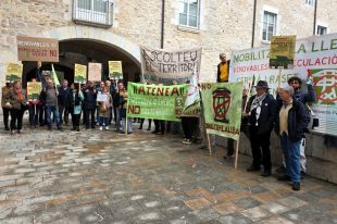 Alcaldes i veïns s’uneixen contra el macroprojecte solar Julia al Gironès i Pla de l’Estany