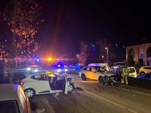 Tres ferits, un de greu, en un xoc entre dos turismes a Llagostera