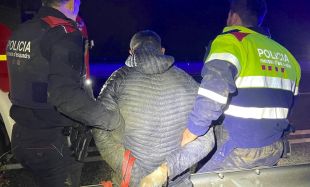 Un detingut a l'AP-7 a Garrigàs per robar a un camioner i fugir contra direcció