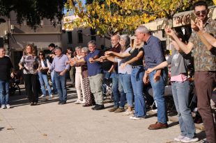 El Càntut omple Cassà amb sardanes cantades i reivindicació del patrimoni oral